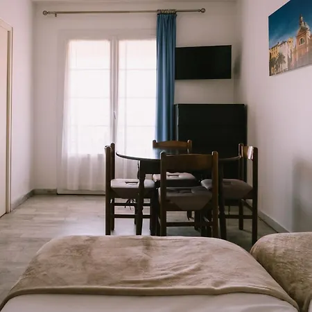 Creste E Mare Ξενοδοχείο με διαμερίσματα 2*