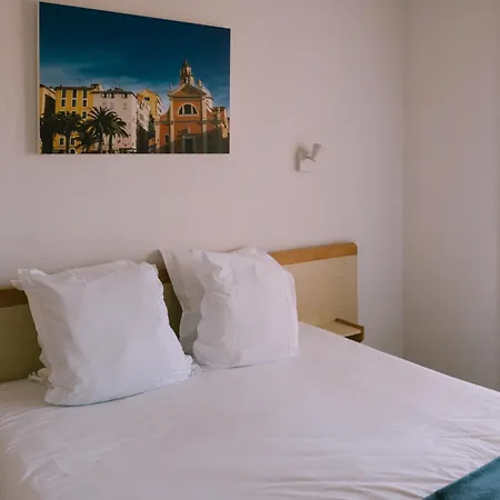 Apart Otel Creste E Mare 2*