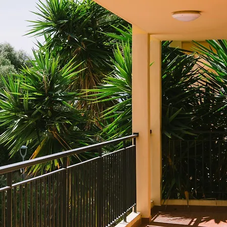 Creste E Mare Apart Otel 2*